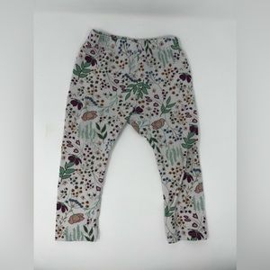 Baby’s leggings flowers printed